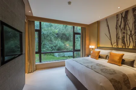 Jinfang Hot Spring Banshan Hotel Отели в г. Аньнин