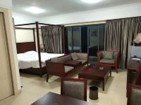 阳江海之洲度假酒店公寓 - 豪华海景大床房