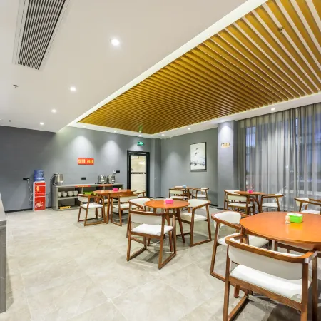Mingyuehu Hotel