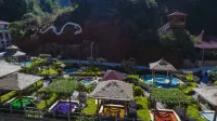 Yuanshi Buluo Wild Hot Spring Resort