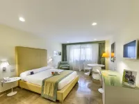 Mercure Villa Romanazzi Carducci Bari Отели рядом с достопримечательностью «Университет Бари»