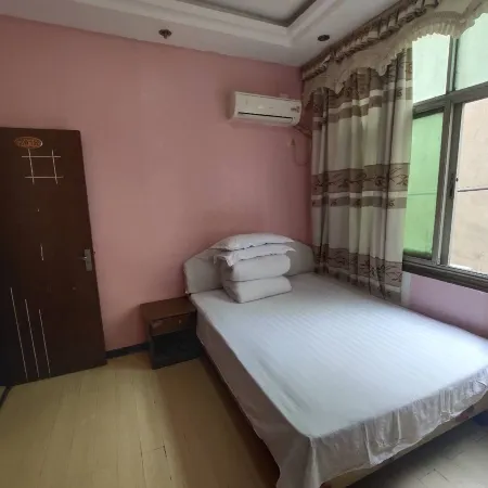 Xiaogan Xinxuan Hotel