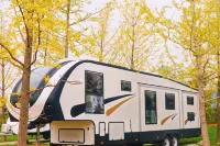 미러 타이핑후 썬린 샬레 호텔