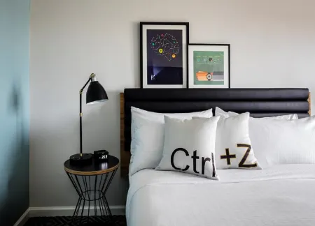 Freepoint Hotel Cambridge, Tapestry Collection by Hilton Отели рядом с достопримечательностью «Putnam Gallery Collection of Historical Scientific Instruments»