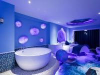 玉林小时光艺术主题酒店 - 蓝色海洋房