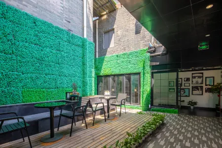 Brook Hotel (Hangzhou West Lake) Отели рядом с достопримечательностью «Wang Former Residence»