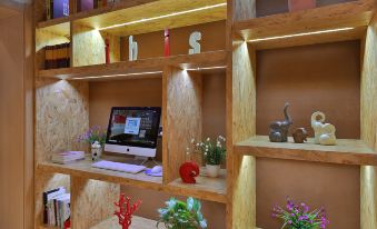 Ibis Hotel (Beijing Changping Subway Station)