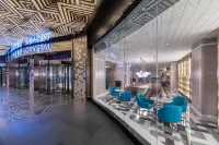 Crystal Orange Guiyang Penshuichi Minsheng Road Food Street Hotels near Guiyang Snack Museum (Guiyang International Trade New Print 1950 Store)