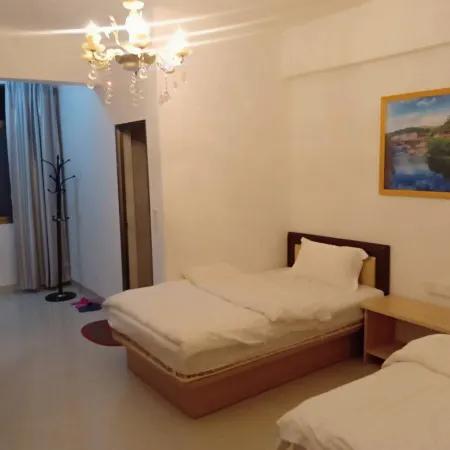 Longyan Linjia Homestay