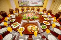 โรงแรมหวนเจียง - พร้อมอาหารเช้า