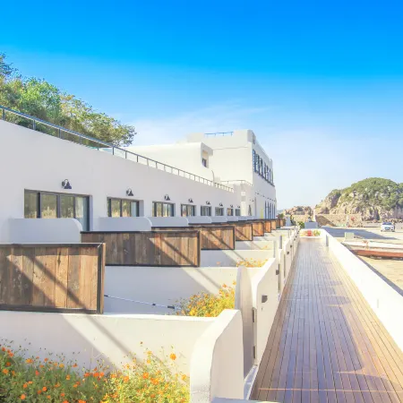 Zhoushan Seven + Xishe Homestay