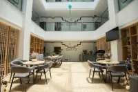 CLOUDS Hotel (Midu County Government)