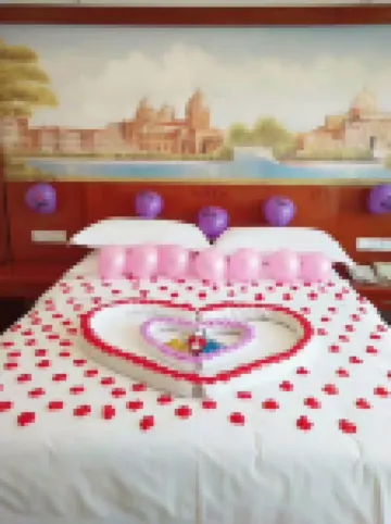 Vienna Hotel (Guigang High-speed Railway Station Central Square)