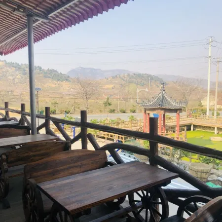 Mengyin Shengshi Hotel