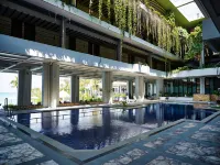 The Moon Beach Museum Resort - pantai