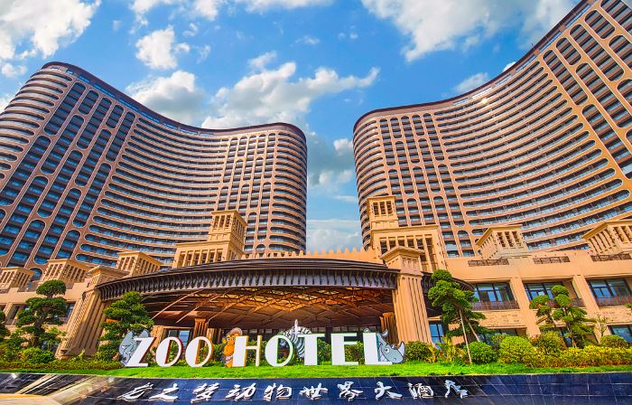 Longemont Zoo Hotel