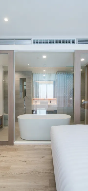 ห้องสวีทมุมอาคาร พร้อมระเบียง