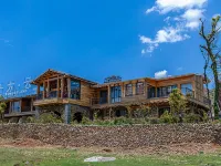 Shifang Cloud Retreat at Wumeng Grassland Hotels in Panzhou