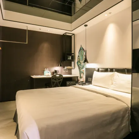 Hotel Papa Whale Отели рядом с достопримечательностью «Симэньдин»