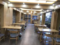 Qingdiao Theme Hotel (Xijiang Qianhu Miao Village Observation Deck)