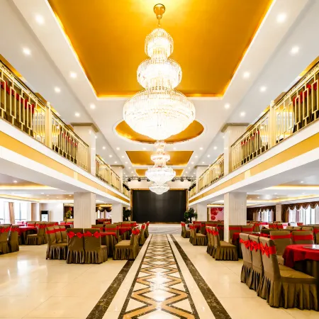 Weifang Silk Road Hotel (Songpan Passenger Transport Center)