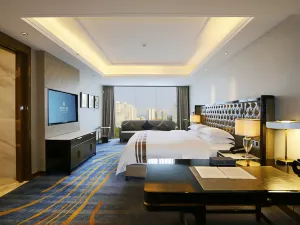 Celebrity City Hotel