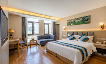 Weifang Silk Road Hotel (Songpan Passenger Transport Center)