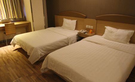 7 Days Innl (Wanshou Palace Bayiguan Metro Station) - Housity