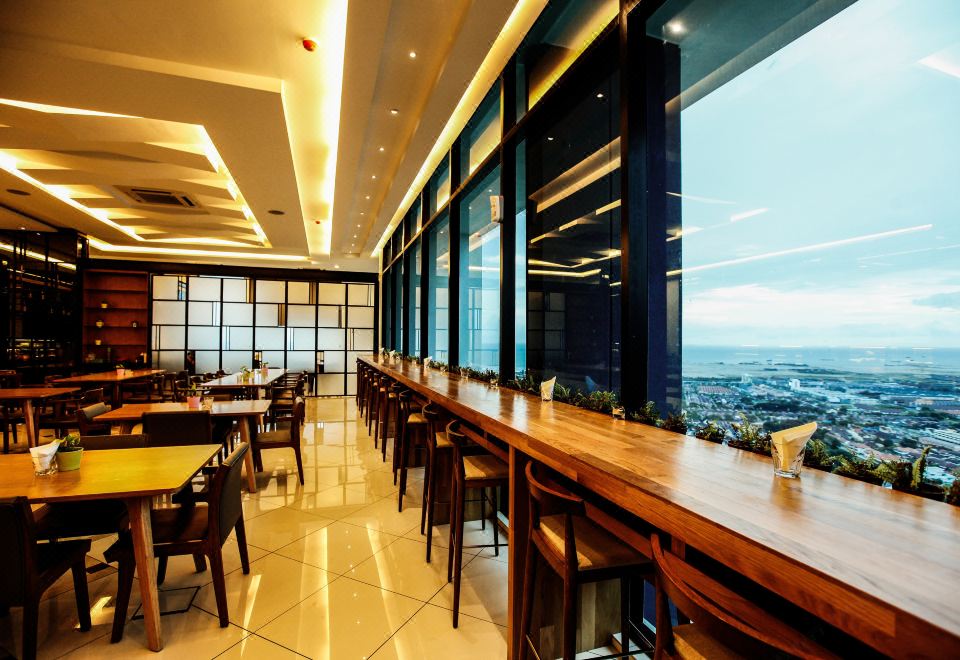 4. 더 쇼어 호텔 ..