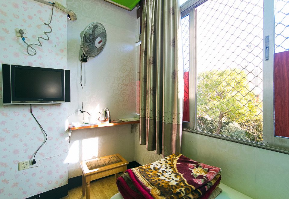 Xinhong Hostel Images