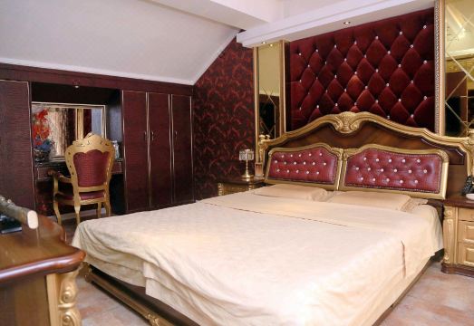 Yunlong Xiyu Business HotelHotel Overview