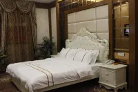 Weilisi Business Hotel Hotels in Chibi