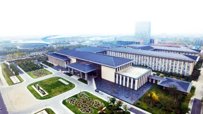 Huaguoshan Hotel Отели рядом с достопримечательностью «Университет океана Цзянсу (Кампанское Прыжка)»