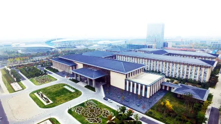 Huaguoshan Hotel Отели рядом с достопримечательностью «Donggang College of Huaihai Institute of Technology»