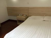 上海龙馨宾馆 - 标准大床房
