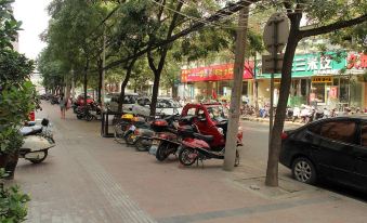 Haixin Youth Hotel (Henan Museum Zoo Branch)