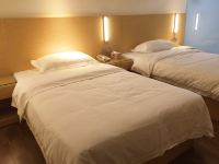 广州美德酒店 - 标准双床房
