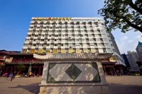 Huachun Hotel (Fuzhou Taijiang District Minjiang Heart) Hotel dekat Cangshan Commercial Pedestrian Street