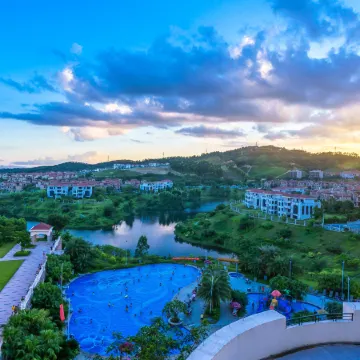 kaiping Jade Bay Funyard Phoenix Hotel