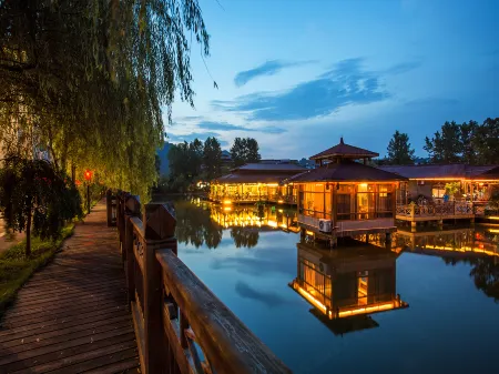 Tao Ran Hotel (Mount Wuyi Ziyang Ancient Town North Street) Отели рядом с достопримечательностью «Xiamei Ancient Residence»