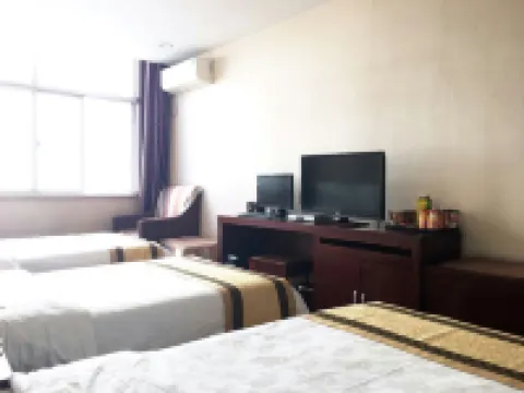 Baode Yellow River Star Express Hotel فنادق في باوده