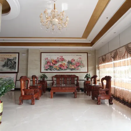 Maoming Victoria Hotel Huazhou Hedong Yanjiang East Road Dongdi Branch