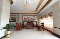 Maoming Victoria Hotel Huazhou Hedong Yanjiang East Road Dongdi Branch