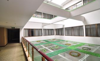 Yunshang Manju Hotel (Ningbo Yushe Airport Branch)