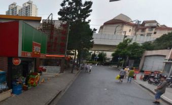 Chengjia Apartment (Shanghai Jinshajiang Road Metro Station)