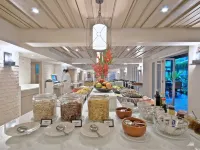 Burasari Phuket Resort Hotels in der Nähe von Strand Paradise Beach