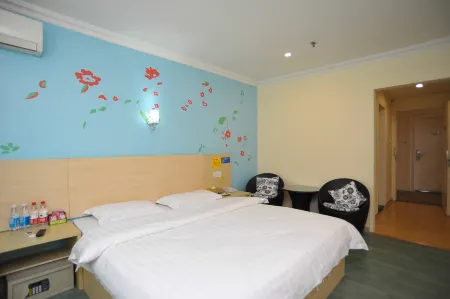 Yuekai Hostel