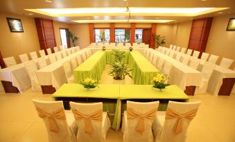 Canary Beach Resort