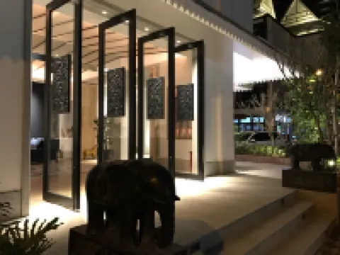 Xishuangbanna Jinghongyun Jintai Resort Hotel Hotels near The Great Pagoda Temple of Jinghong