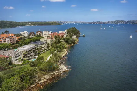 Cremorne Point Manor Отели рядом с достопримечательностью «Зоопарк Таронга»